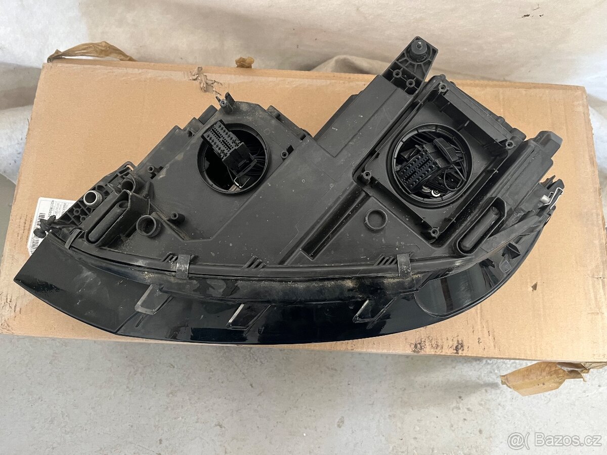 Vw touran svetlo prave - 9