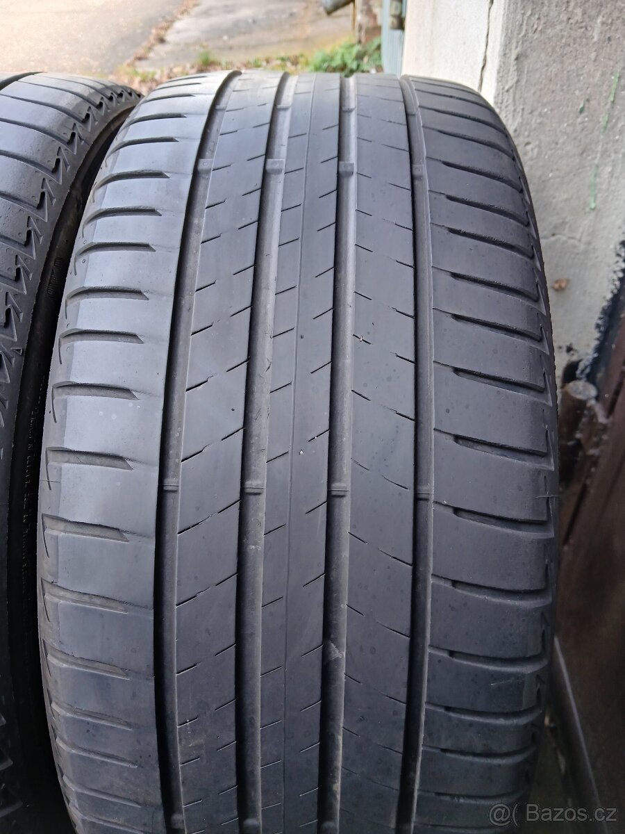 letní pneu 245/40 r19 - 9