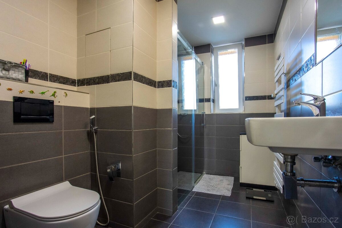 Prodej bytu 3+1 - 138 m² - Višňovka – Pardubice - 9