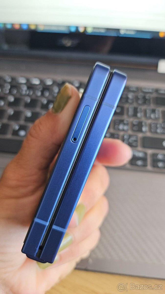 Samsung Galaxy Flip 7 256 Mb - 9