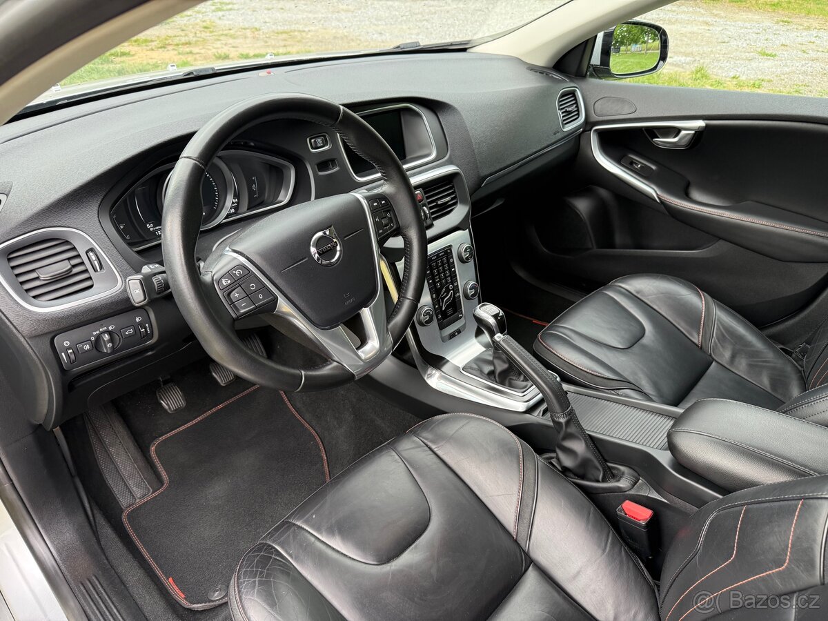 Volvo V40 D2 2.0 88kW 2016 Ocean Race - 9