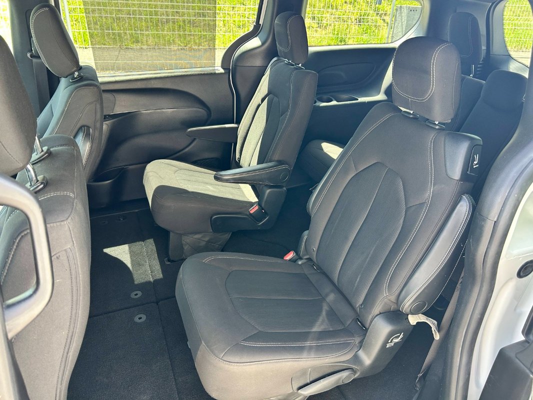 Chrysler Pacifica 3.6 - 2021 - 7 míst 221 kw - 9