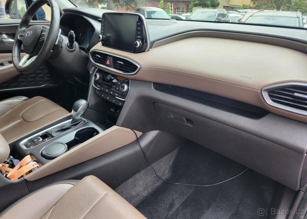 Hyundai Santa Fe 2.2-PREMIUM-PANORAMA-7 MÍST - 9