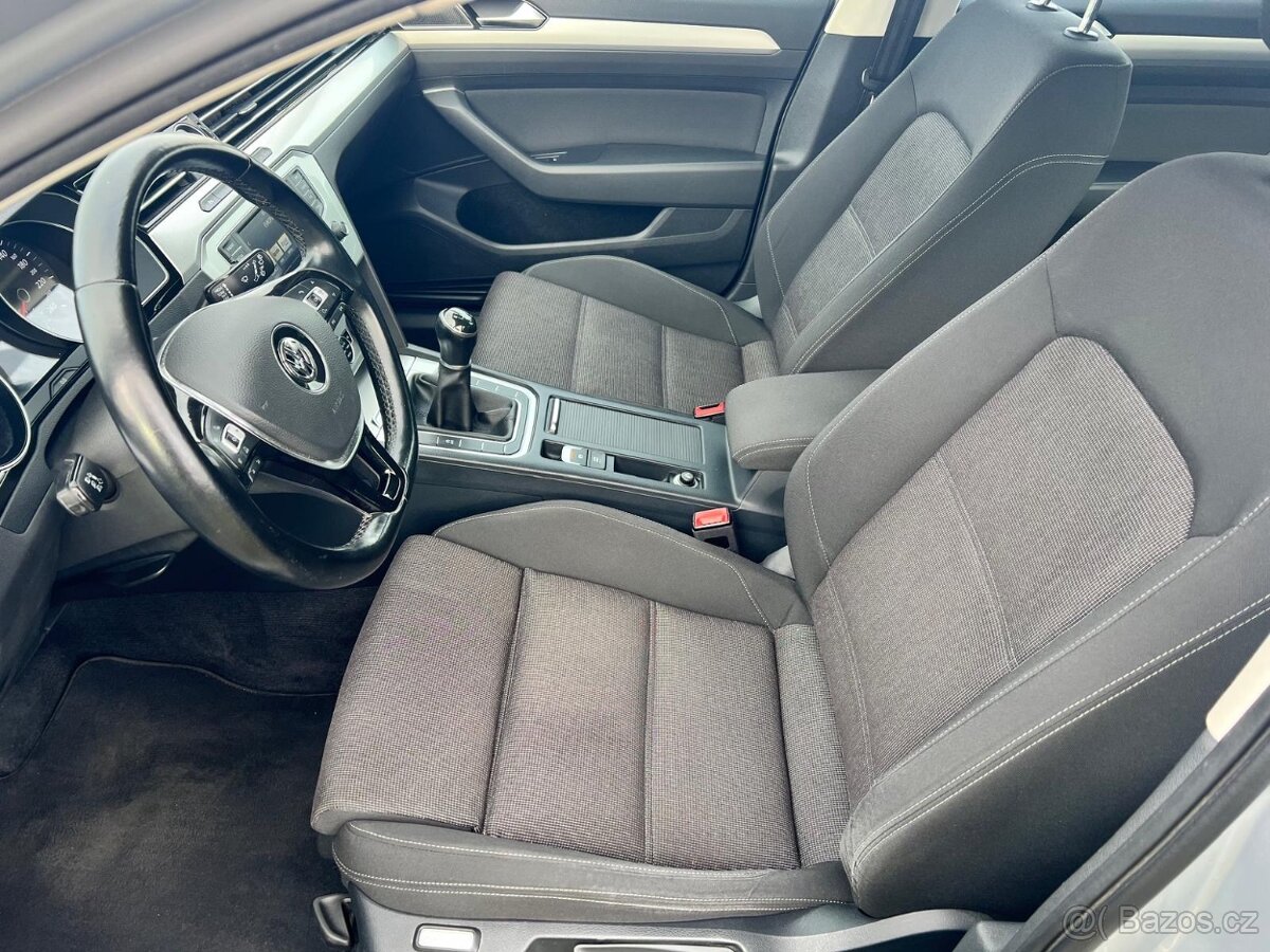 VOLKSWAGEN PASSAT KOMBI 2.0TDI - 9