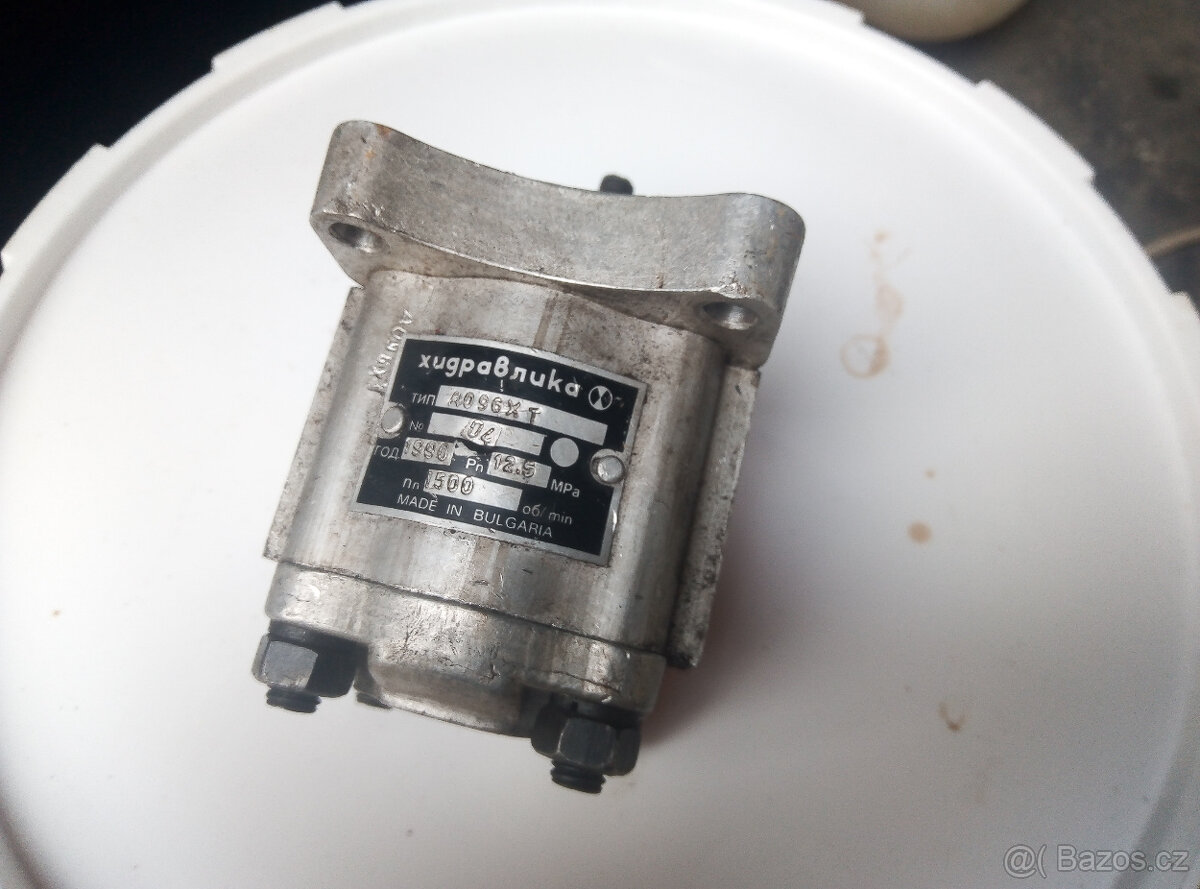 hydraulické čerpadlo 2 různé kusy - 9