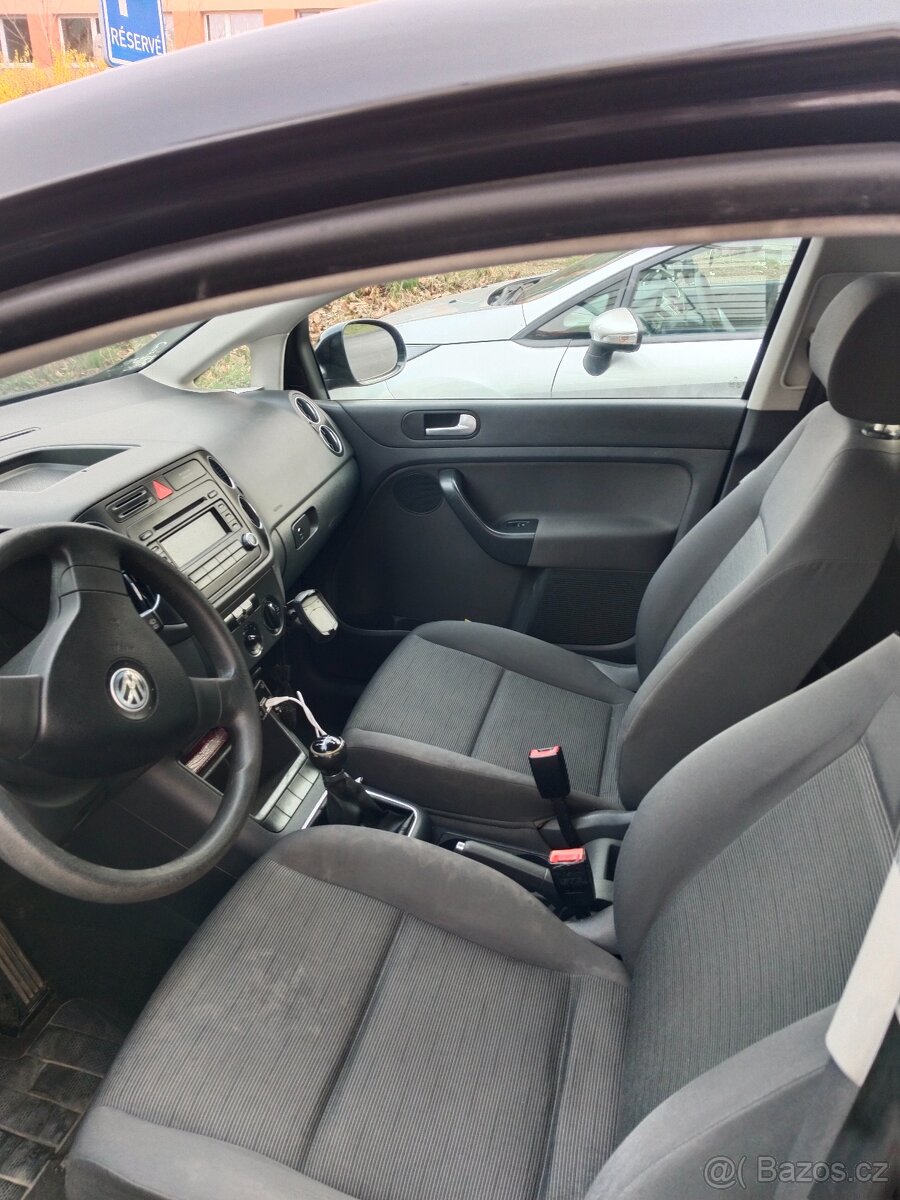 PRODÁM VOLKSWAGEN GOLF PLUS 1.9 TDI - 9