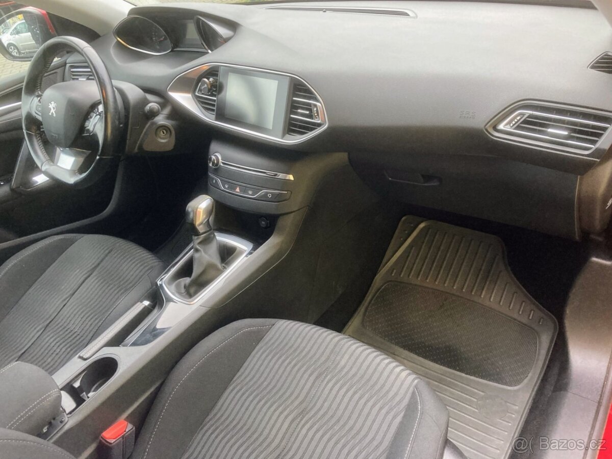 Peugeot 308 1,2 Pure Tech, SERV.KNIHA - 9