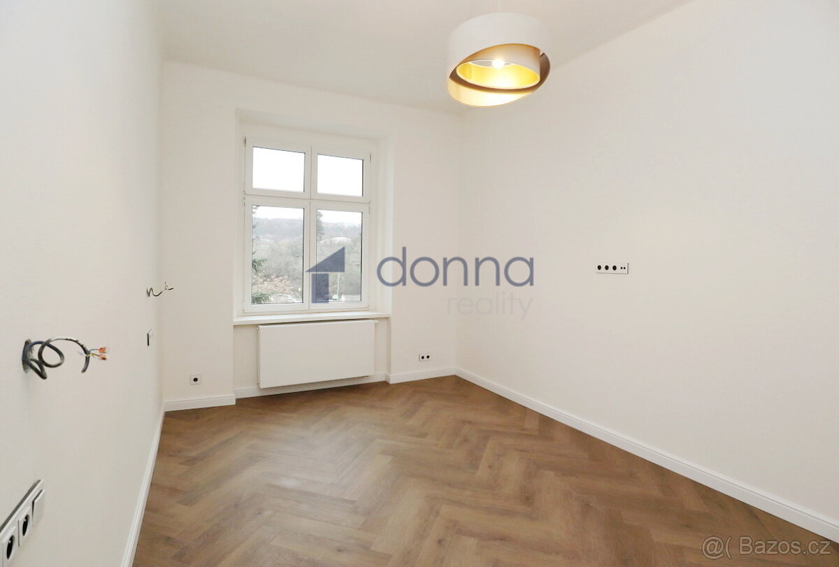 Pronájem bytu 3+kk 95m², ul. Sokolovská, Praha 8 - Libeň, čá - 9