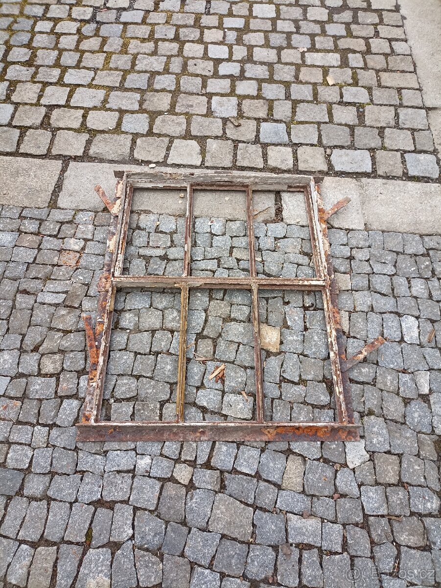 2 ks industriální, kovová okna - 9