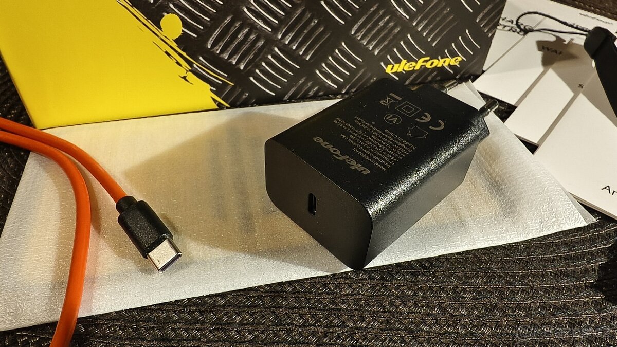 mobilní telefon UleFone Armor 21 Black, 256 GB - 9