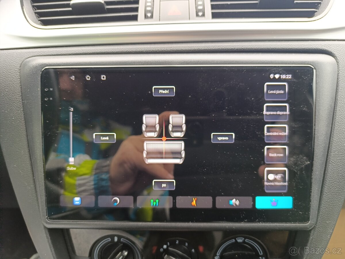 Prodám autorádio Škoda Rapid - 9