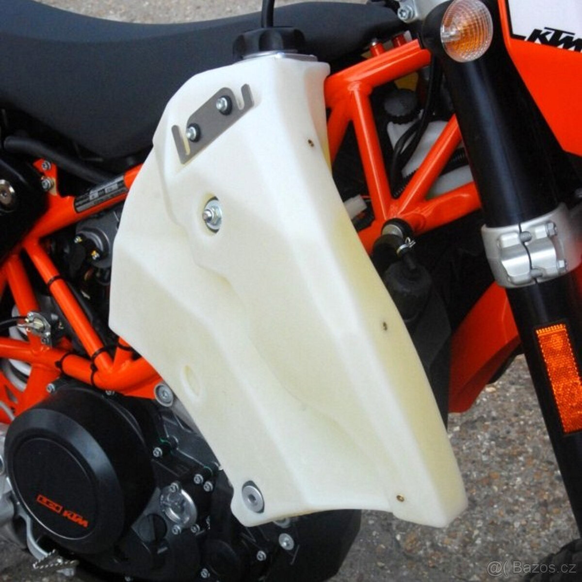 KTM 690 Enduro R Rally Raid EVO 1 přídavné boční nádrže - 9