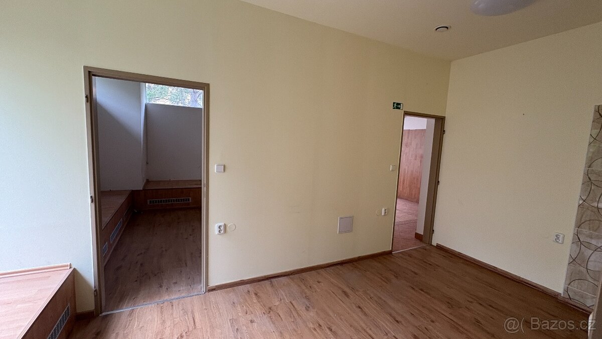 Nebytový prostor zkolaudovaný jako ordinace Pardubice - 9