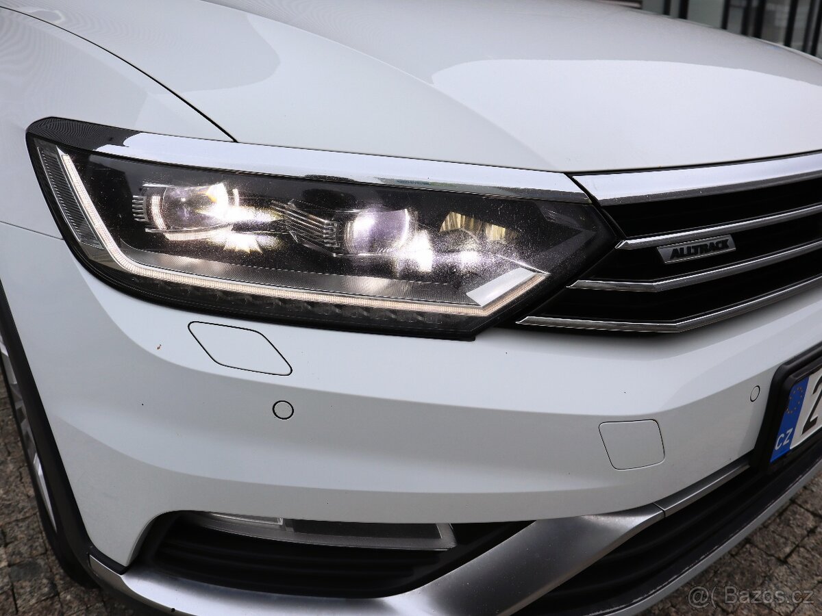 Volkswagen Passat Alltrack 2.0 TDI DSG 4x4, R.11/2016 - 9