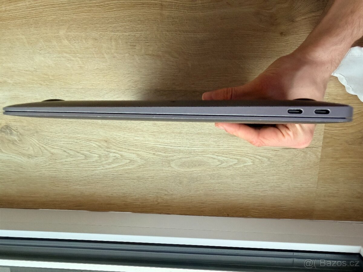 Macbook Air 2020 M1 - 16GB RAM / 256GB SSD - 9