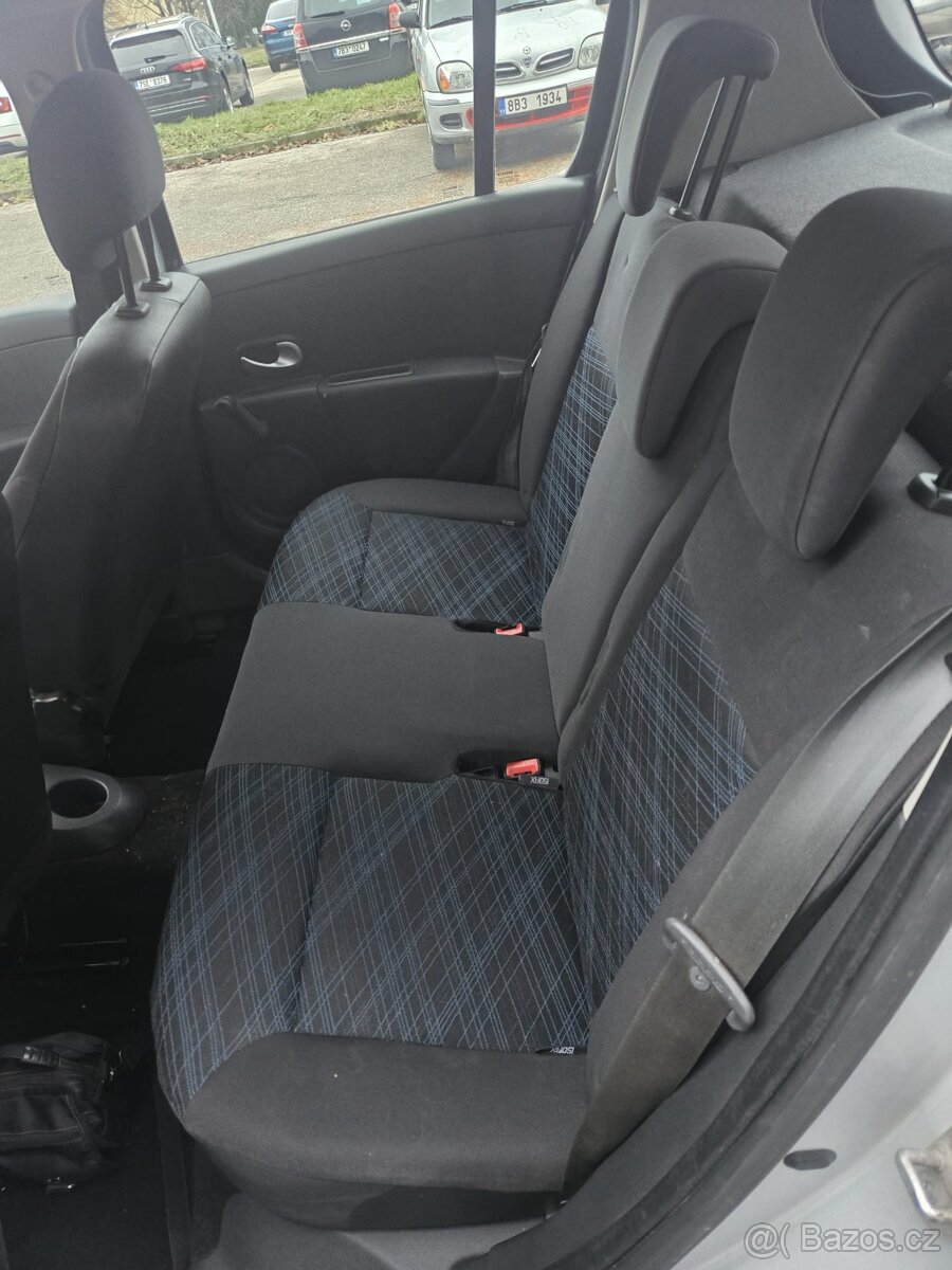 Renault Clio 1,5 TDCI - 9