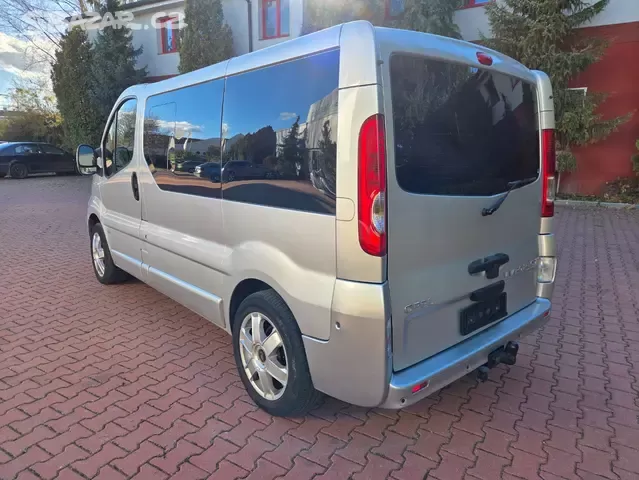 Vivaro 2.5 CDTI 107kW Cosmo 8.míst,Tažné,Klima,Navigace - 9