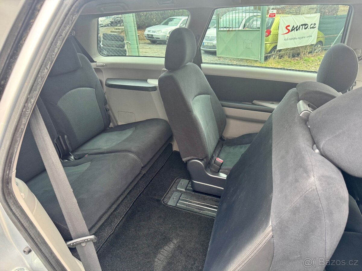 Mitsubishi Grandis, 2.4i 121kW.Klima.7míst - 9