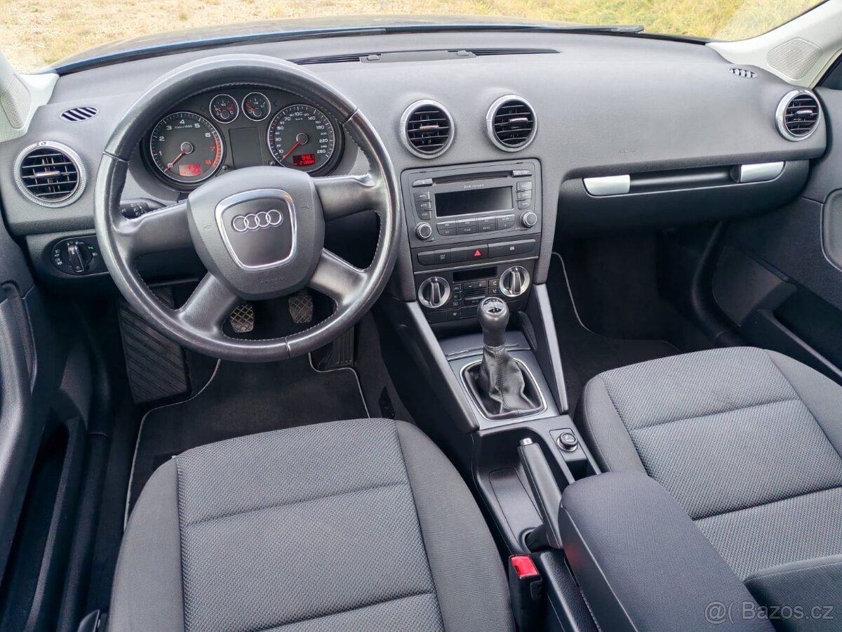 Audi A3 1.6 Benzin Sportback Facelift - 9