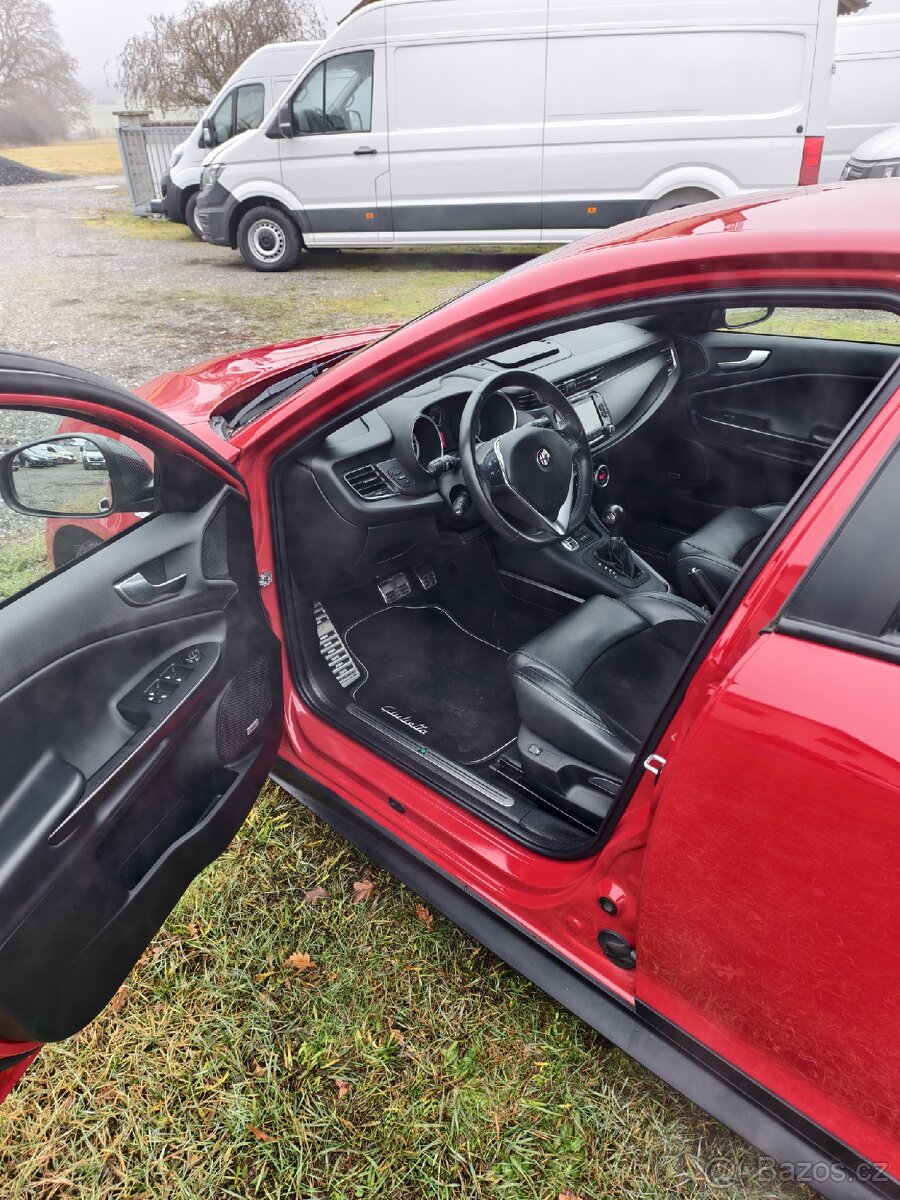 Alfa Romeo Giulietta QV - 9