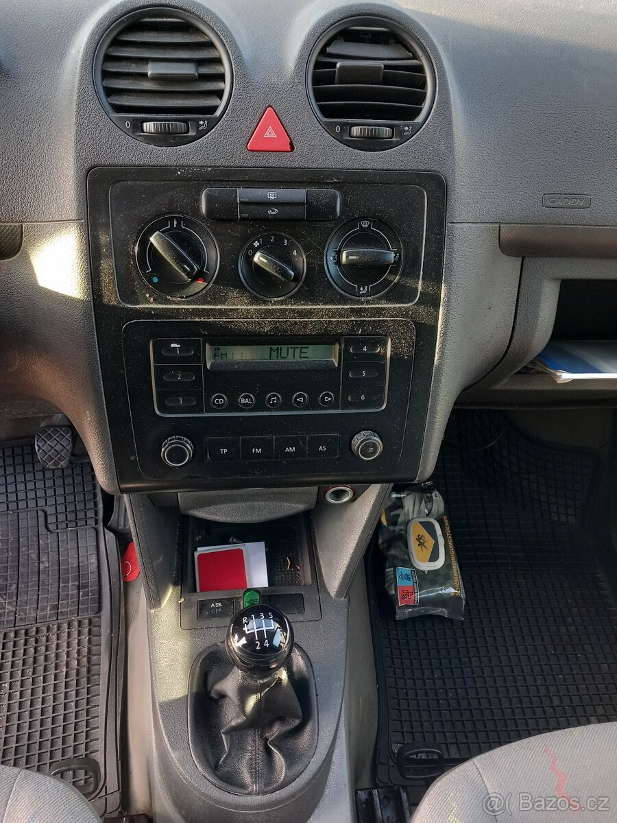 VW Caddy 2.0 SDI .Model 2005 - 9