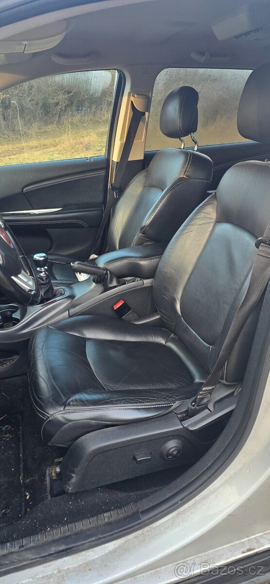 Fiat freemont 2.0l 103kw 2012 7 místné - 9