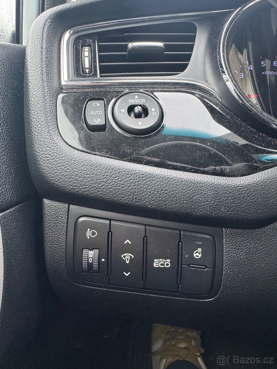 Kia ceed 1.6 crdi 100kw 2017 - 9