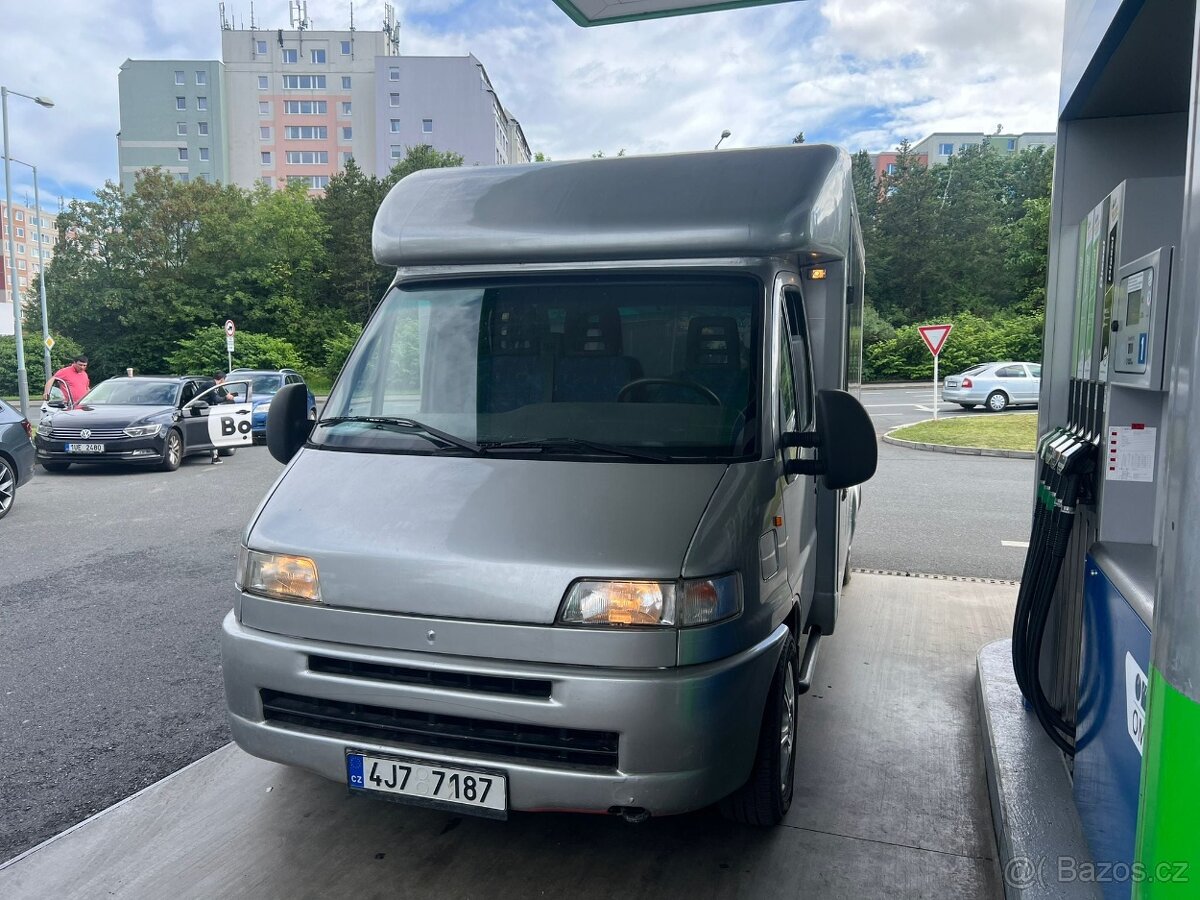 Foodtruck, pojízdné občerstvení, pojízdná prodejna, stánek - 9