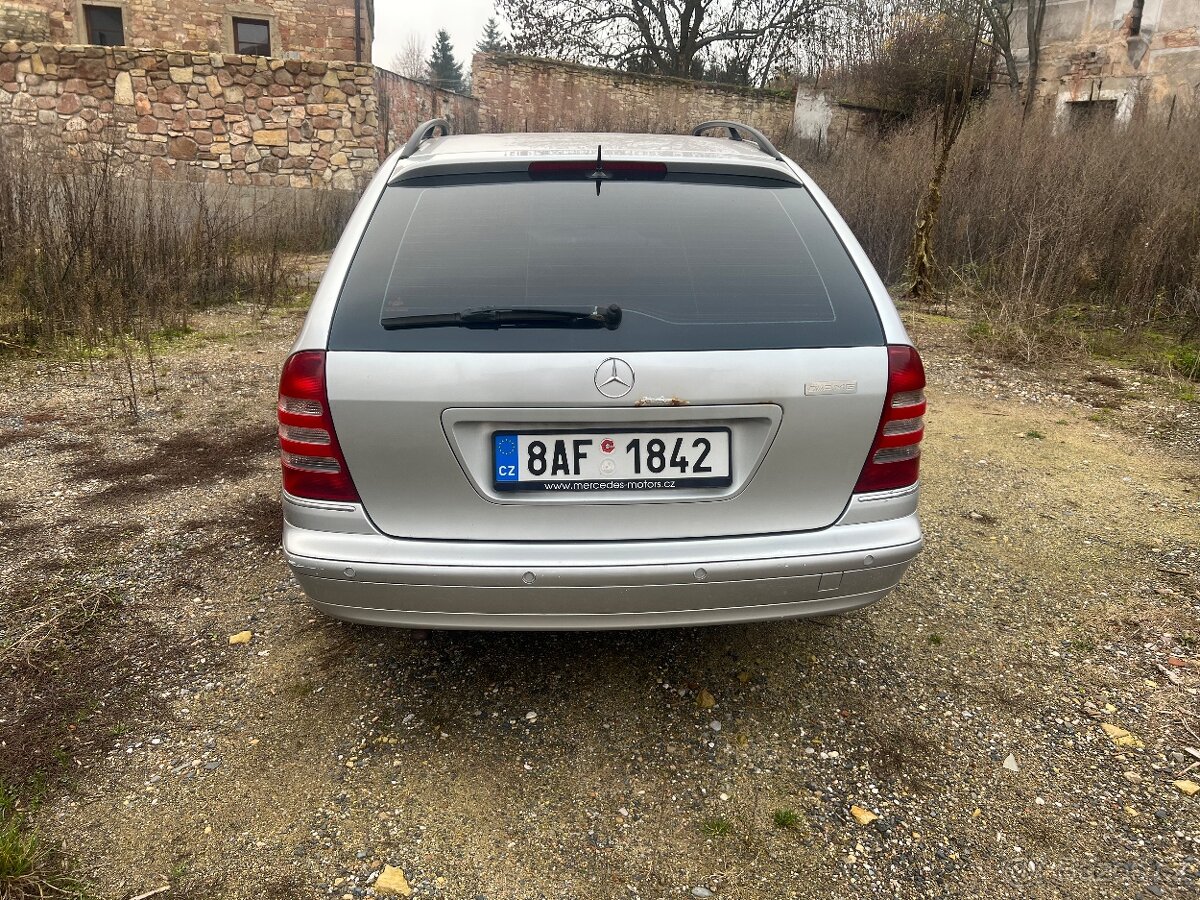 Mercedes-Benz C320 W203 (2002) – 6V - 9