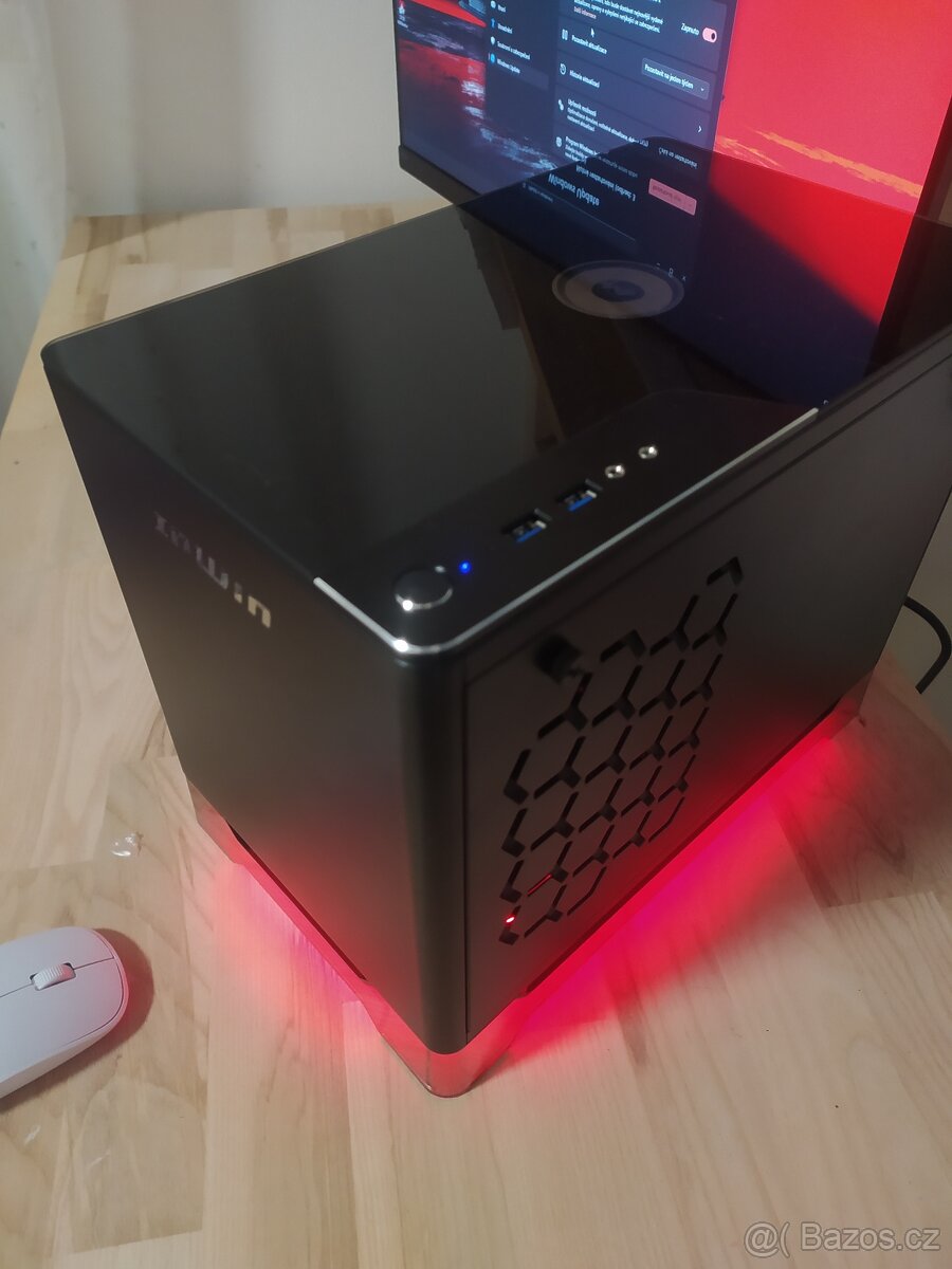 Prodám herní malé, mini itx PC - 9