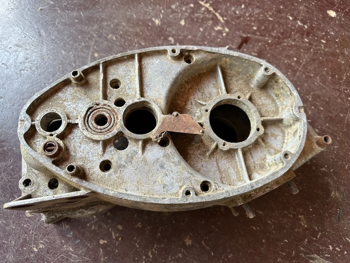 Predám BLOKY motoru ČZ 125t, kártery - 9