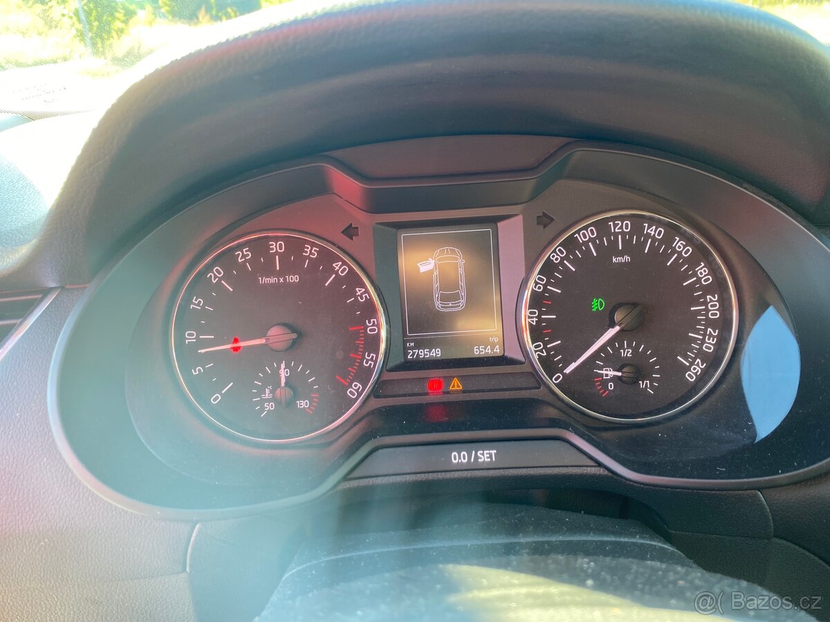 Škoda Octavia III 2.0 TDI 110 kW - 9