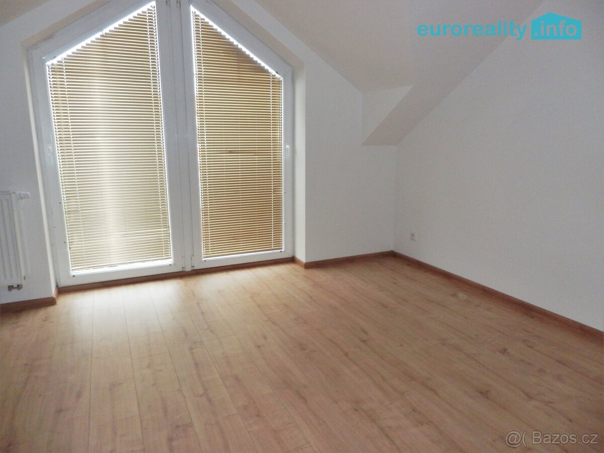 Prodej, rodinný dům, 88 m2 na pozemku 165 m2, Bašť, Praha-vý - 9