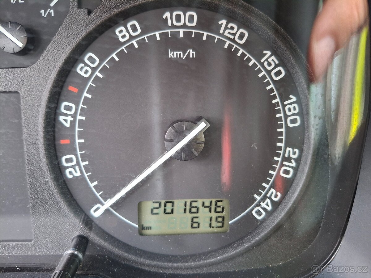 Škoda Octavia 1.6i rozvody nové+ spojka nová - 9