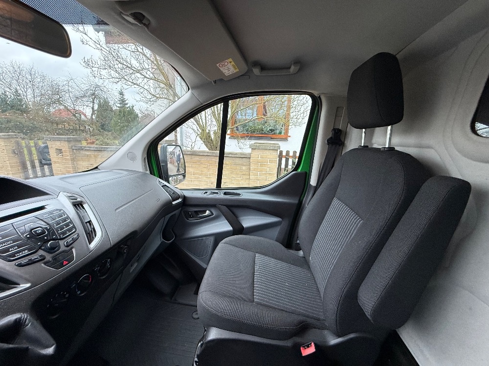Ford Transit Custom Long - 9
