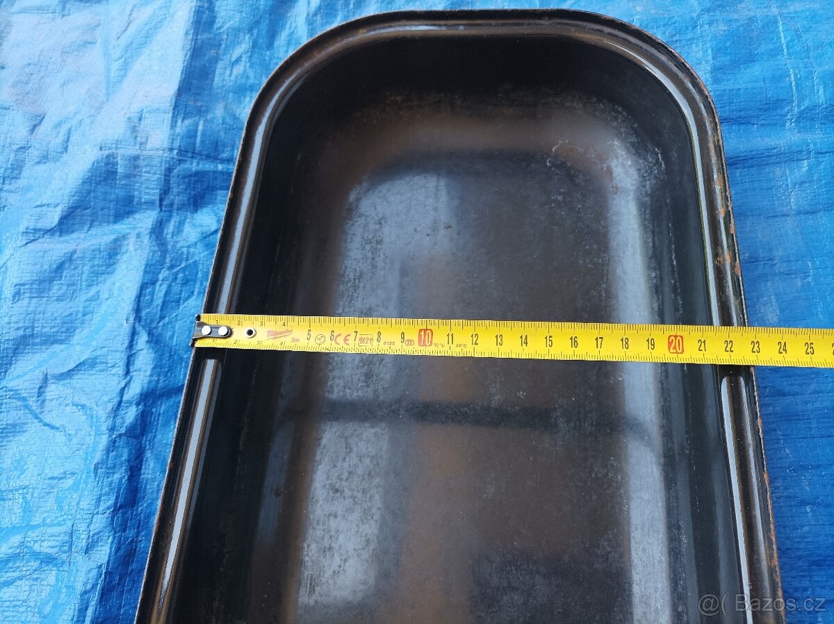 Smaltovaný černý plech - 9