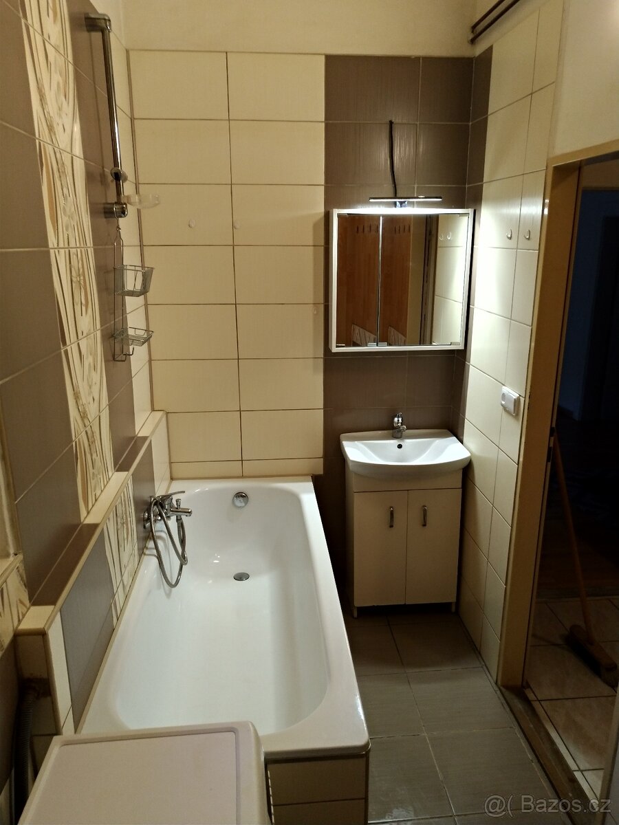 Byt 2+kk s lodžií, 56 m2 - 9