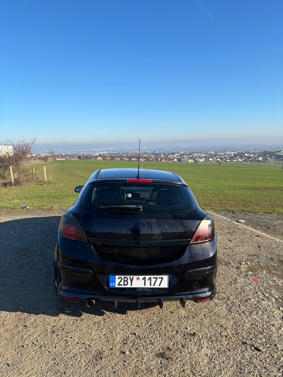 Opel Astra H GTC 2x OPC line - 9