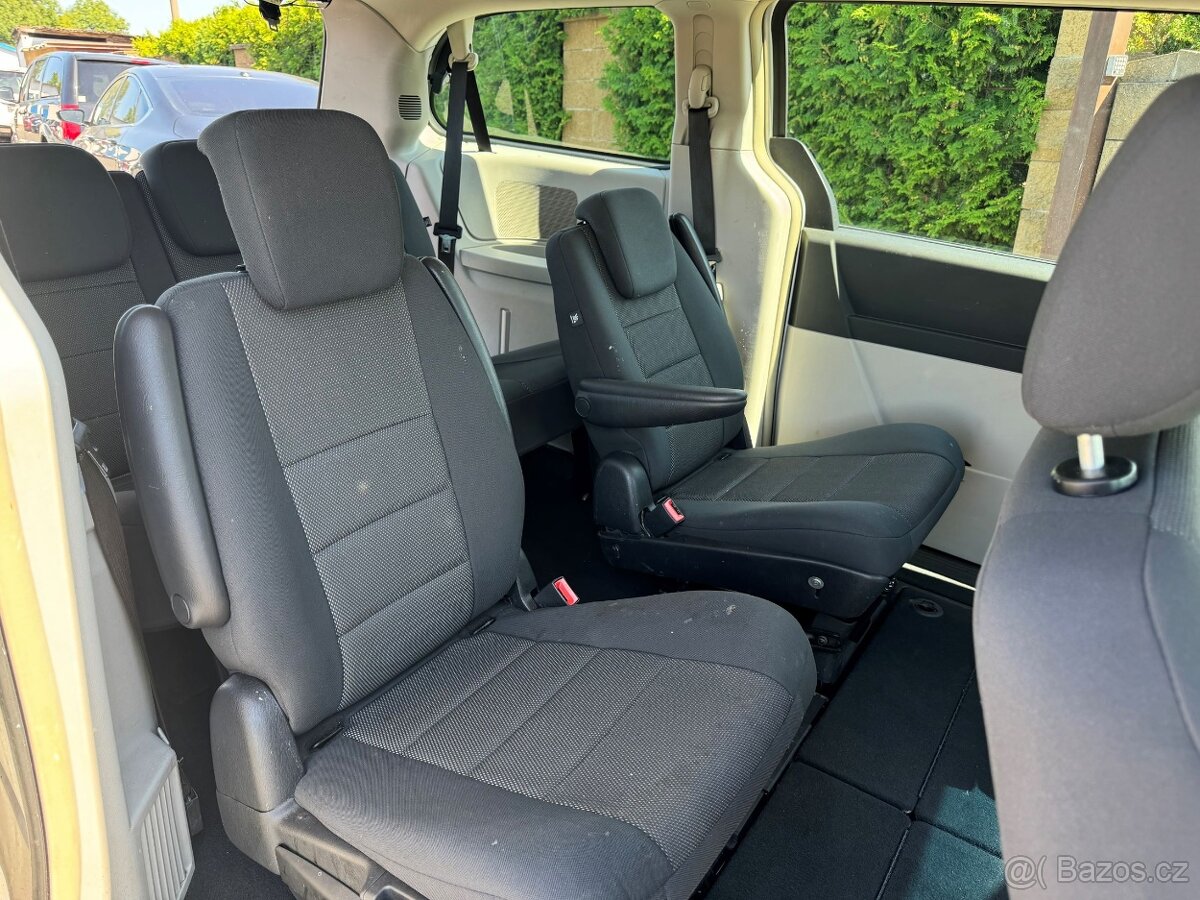 Chrysler Grand Voyager RT 3.8 V6 EU 2009 - 9