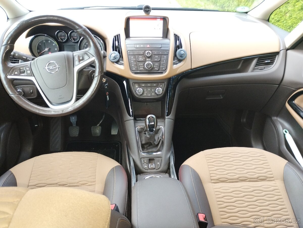 Opel Zafira Tourer 2.0 CDTI - 9