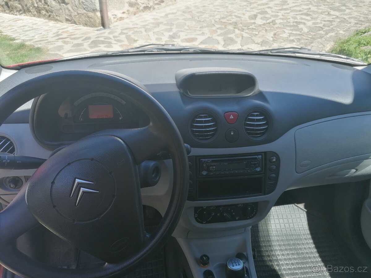 Citroen C3, rok 2003, 1.4I benzín - 9