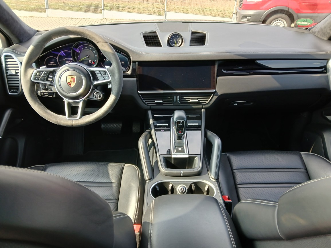 Porsche Cayenne E-Hybrid - 9