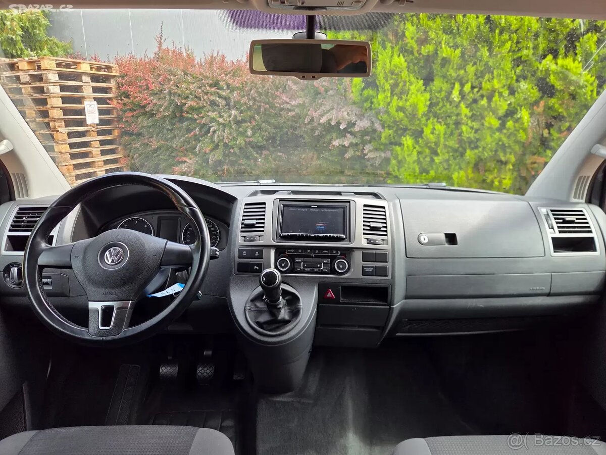 Multivan T5 2.0TDI 103kW Special 2014,179tis.km,serviska - 9