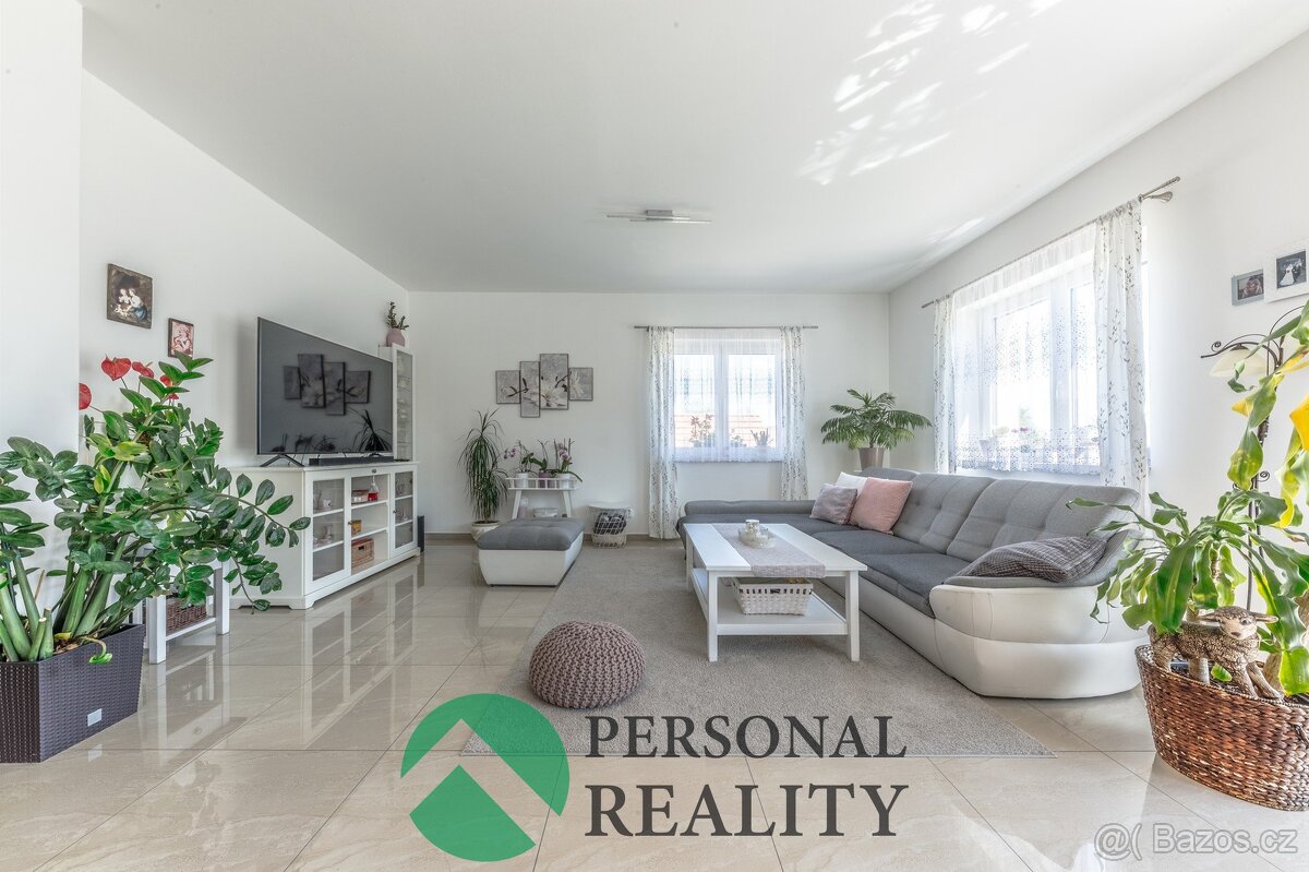 Prodej rodinné domy, 208 m² - Tachlovice, ev.č. 02245 - 9