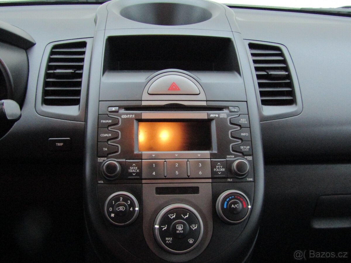 Kia Soul 1.6i , 93 kW benzín, 2010 - 9