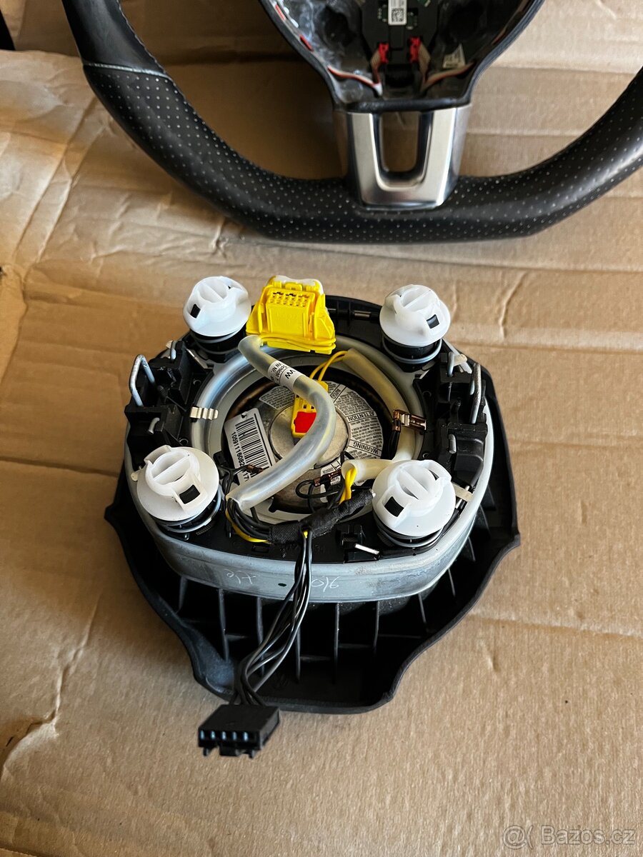 Originální multifunkční volant VW Scirocco + airbag, kůže - 9