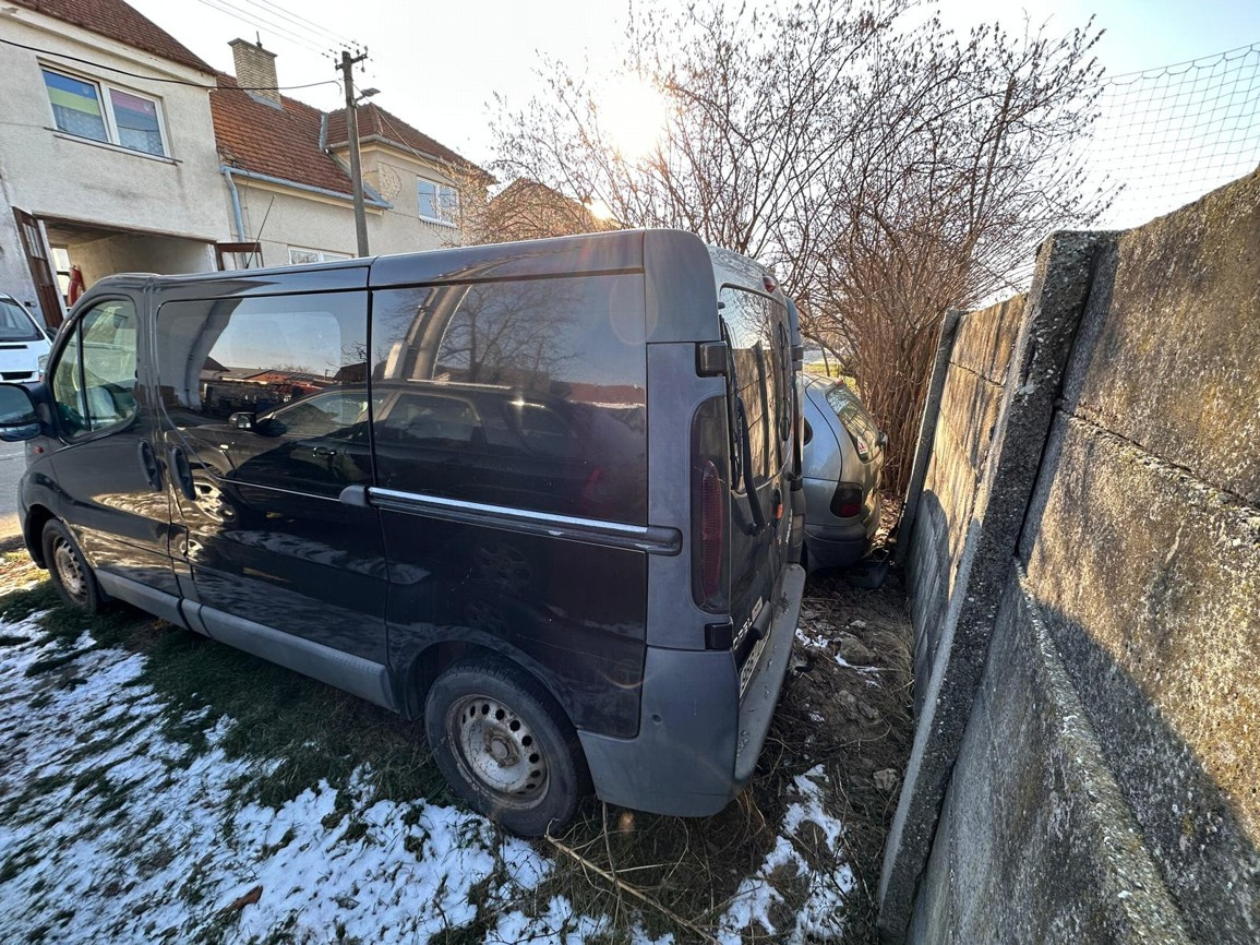 Nákladní automobil – Opel Vivaro - 9