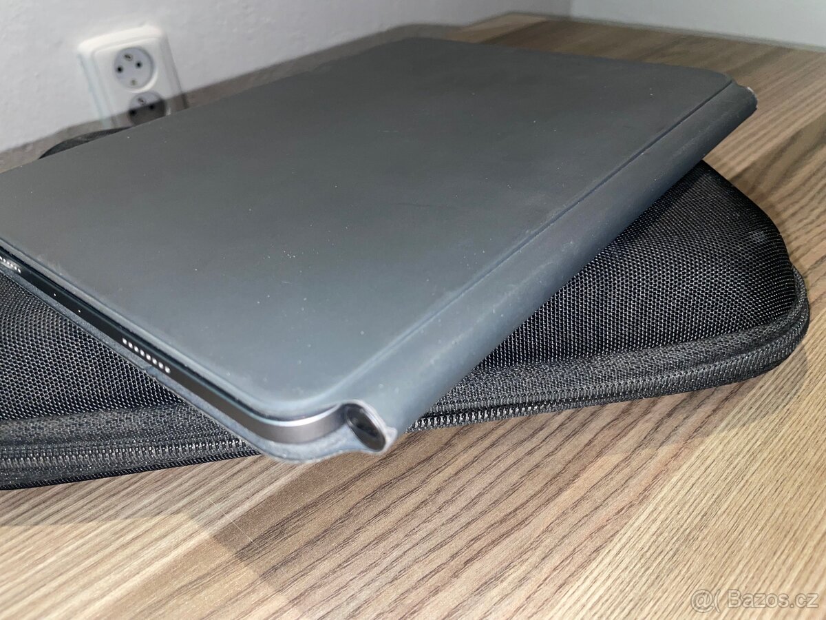 iPad Pro 11” M2 + Magic keyboard + Apple Pencil + obal - 9