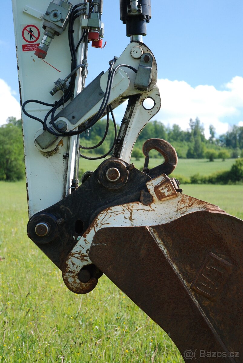 Caterpillar CAT M313D - 9