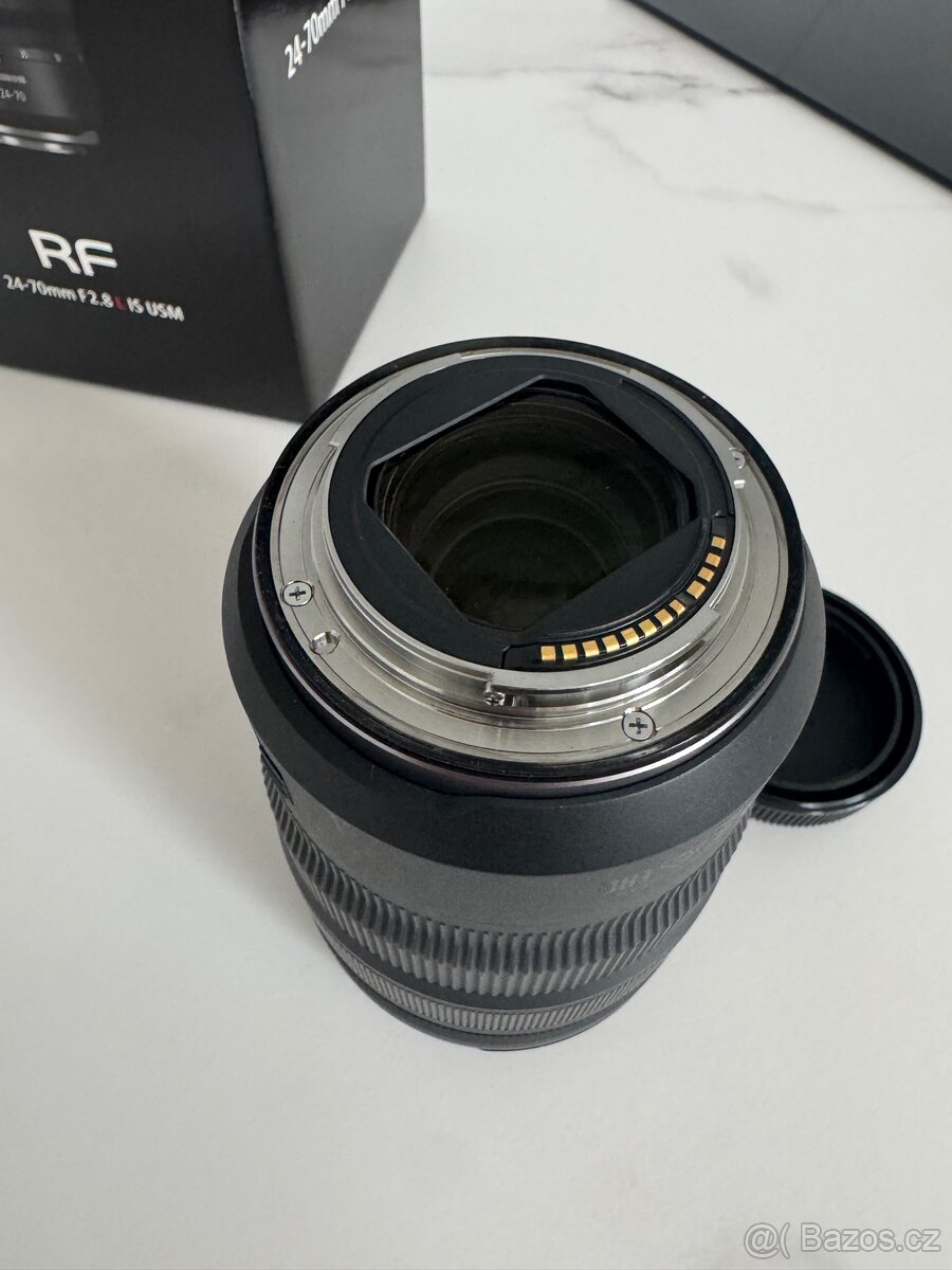 Canon RF 24–70 mm f/2.8 L IS USM - 9